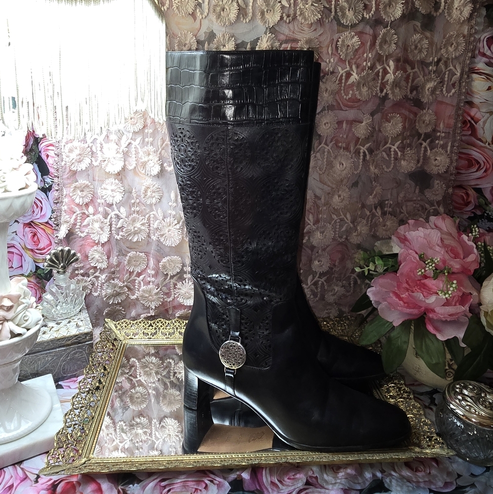Brighton Women's Size 9.5 Tease Black Genuine Leather Knee High Heeled Boots - Picture 2 of 11